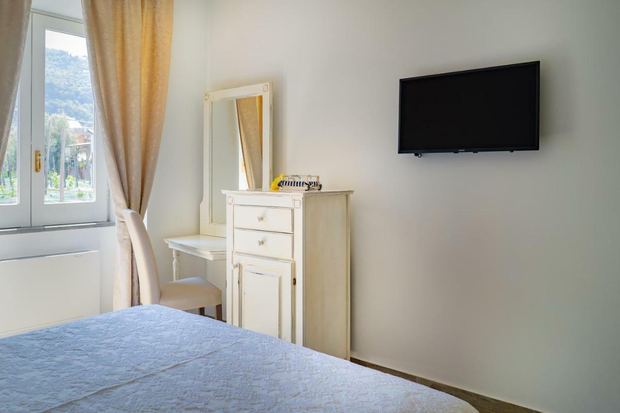 Lemon Factor Sorrento Bed & Breakfast ภายนอก รูปภาพ